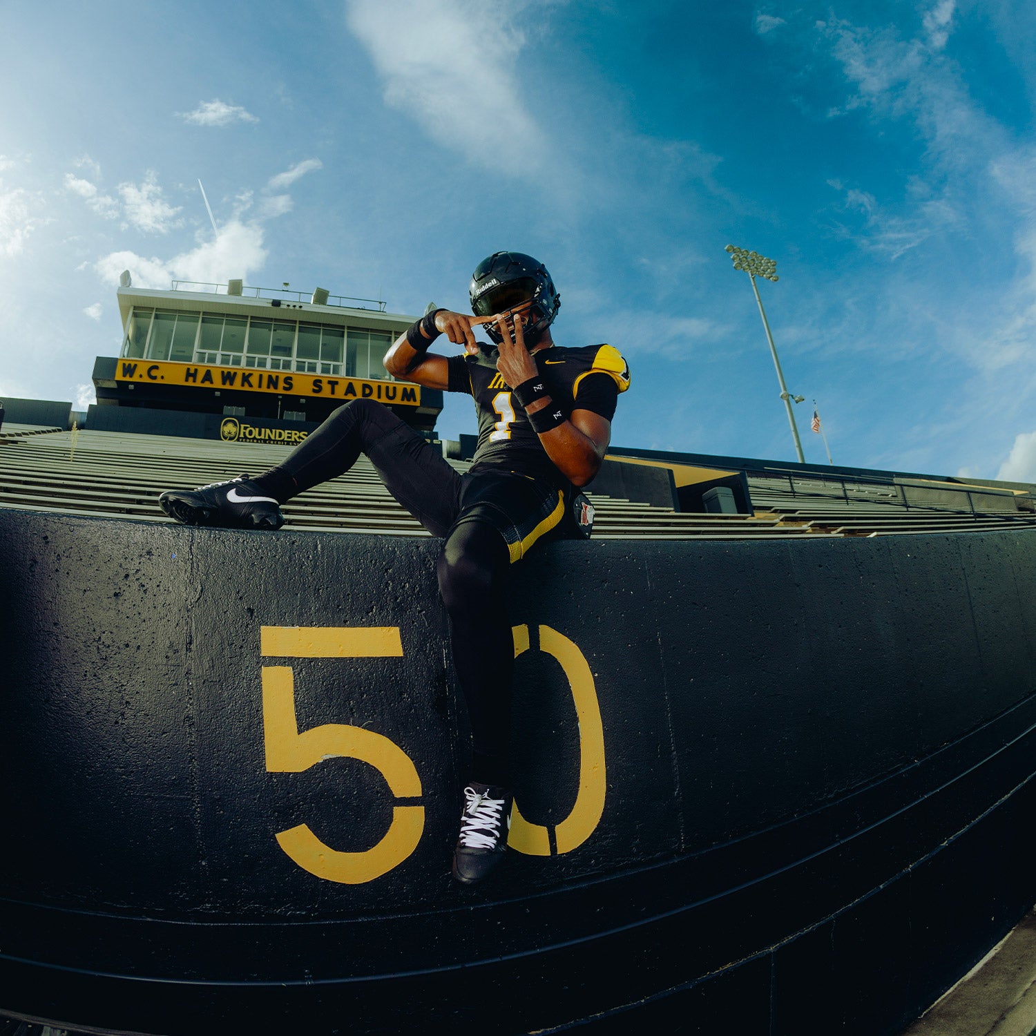 Wrist Bands Black (1 Pair) - Image 5