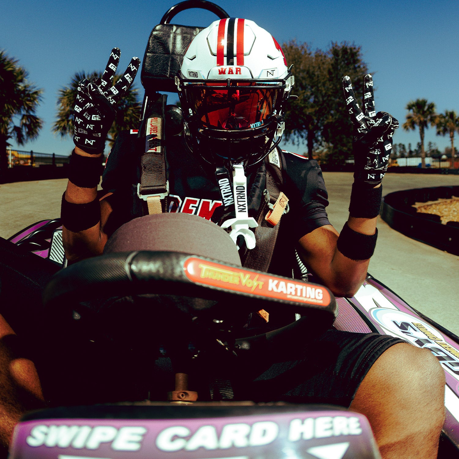 VZR3® Football Visor Clear Red - Image 7