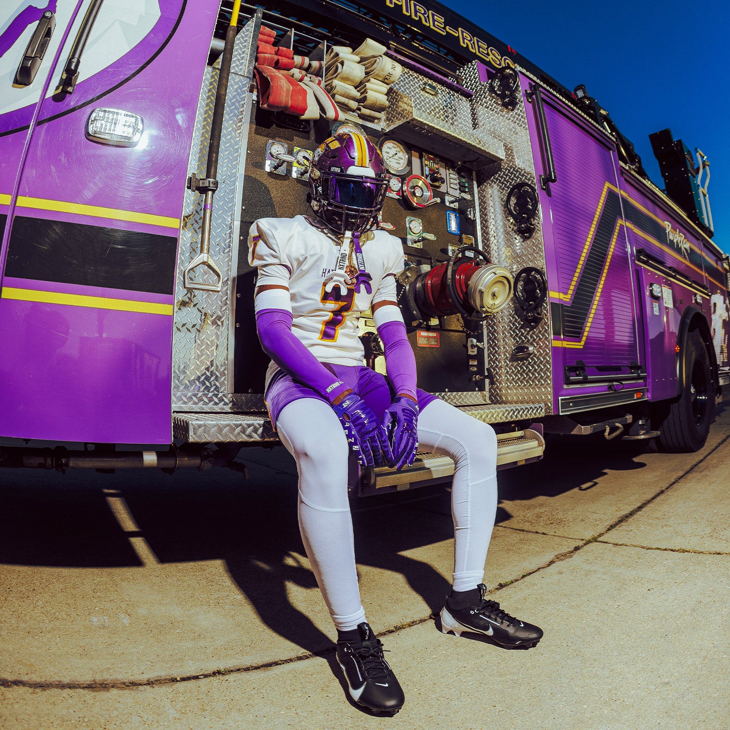 G2® Pro Football Gloves Purple - Image 7